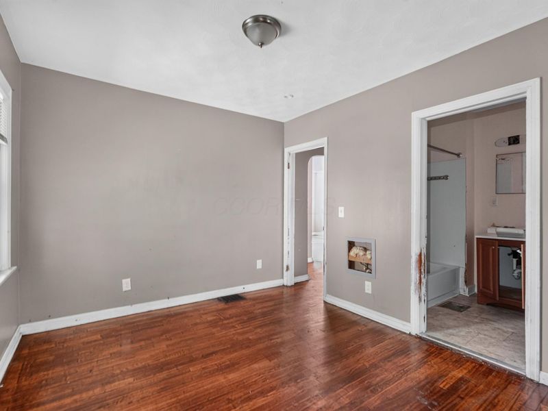 711 S Highland Avenue, Columbus, OH 43223 Photo 5