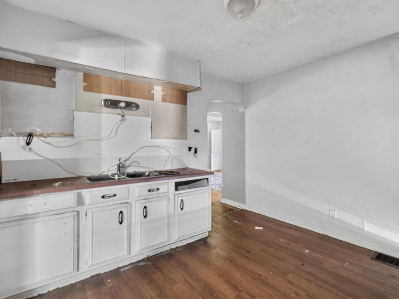 711 S Highland Avenue, Columbus, OH 43223 Photo 6