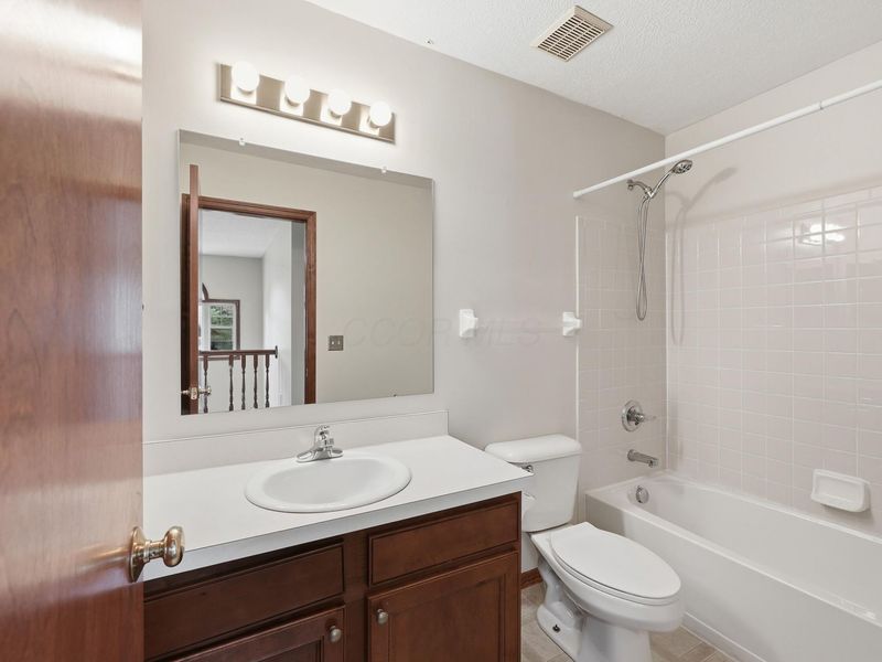 114 Diverston Way, Delaware, OH 43015 Photo 23