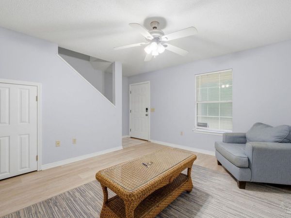 2337 Wyatt St, Pensacola, FL 32514