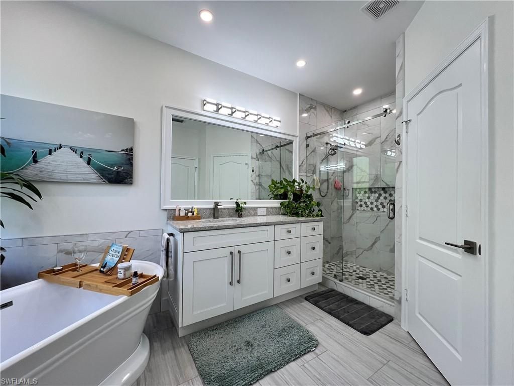 7009 Romana Way , Unit 1602, Naples, FL 34119 Photo