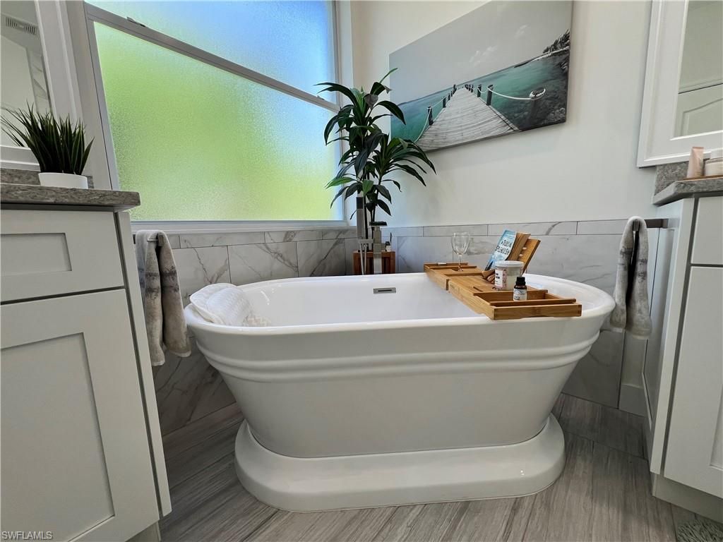 7009 Romana Way , Unit 1602, Naples, FL 34119 Photo