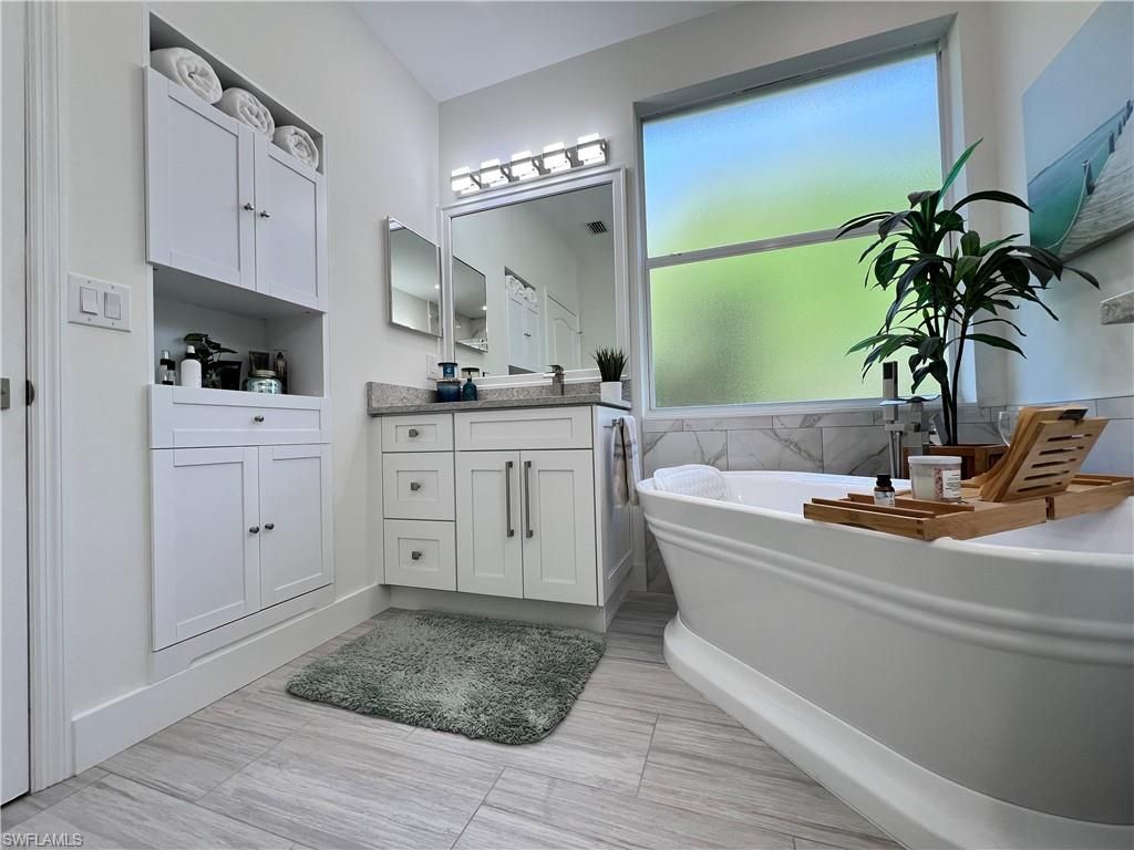 7009 Romana Way , Unit 1602, Naples, FL 34119 Photo