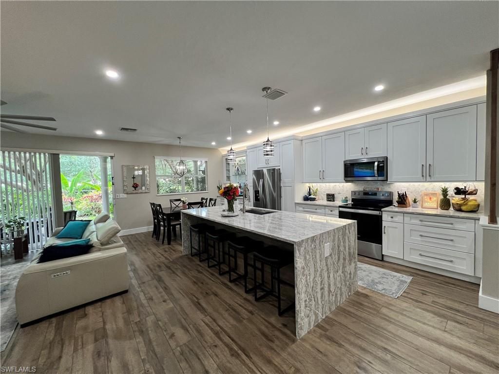 7009 Romana Way , Unit 1602, Naples, FL 34119 Photo