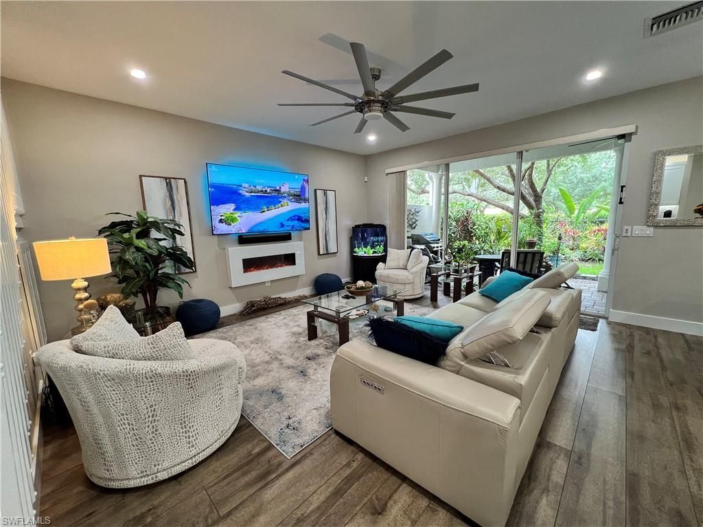 7009 Romana Way , Unit 1602, Naples, FL 34119 Photo