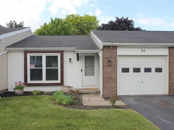 84 Springwood Drive , Webster, NY 14580