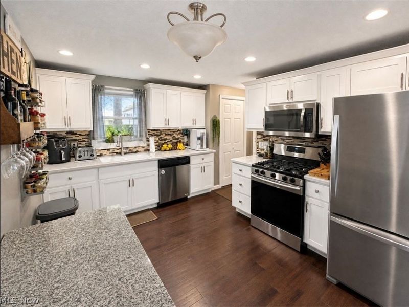 5800 Deborah Drive, North Ridgeville, OH 44039 Photo 4