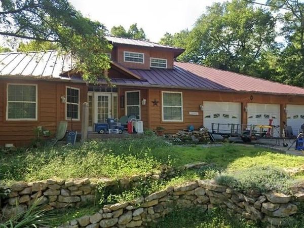 608 N 3rd Street, Wathena, KS 66090