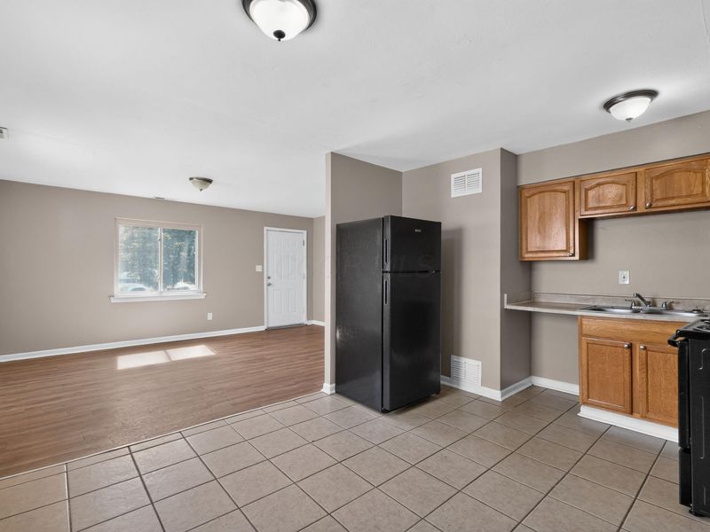 2663 Azelda Street , Columbus, OH 43211 Photo 12