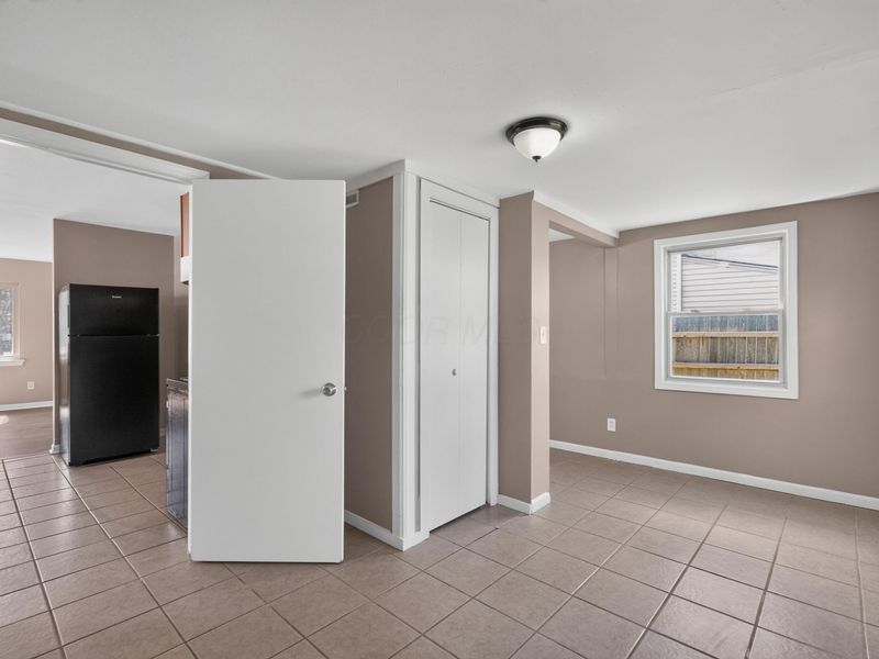 2663 Azelda Street , Columbus, OH 43211 Photo 16