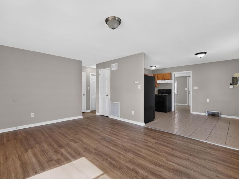 2663 Azelda Street , Columbus, OH 43211 Photo 5