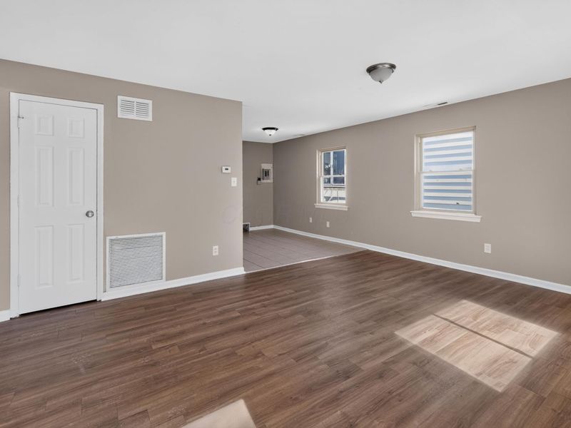 2663 Azelda Street , Columbus, OH 43211 Photo 9