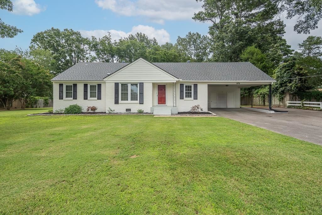 670 PETERSON LAKE RD Collierville, TN 38017