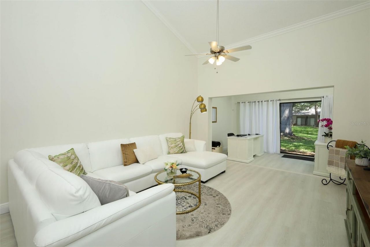 455 Meadowood Boulevard, Unit 455, Fern Park, FL 32730 Photo