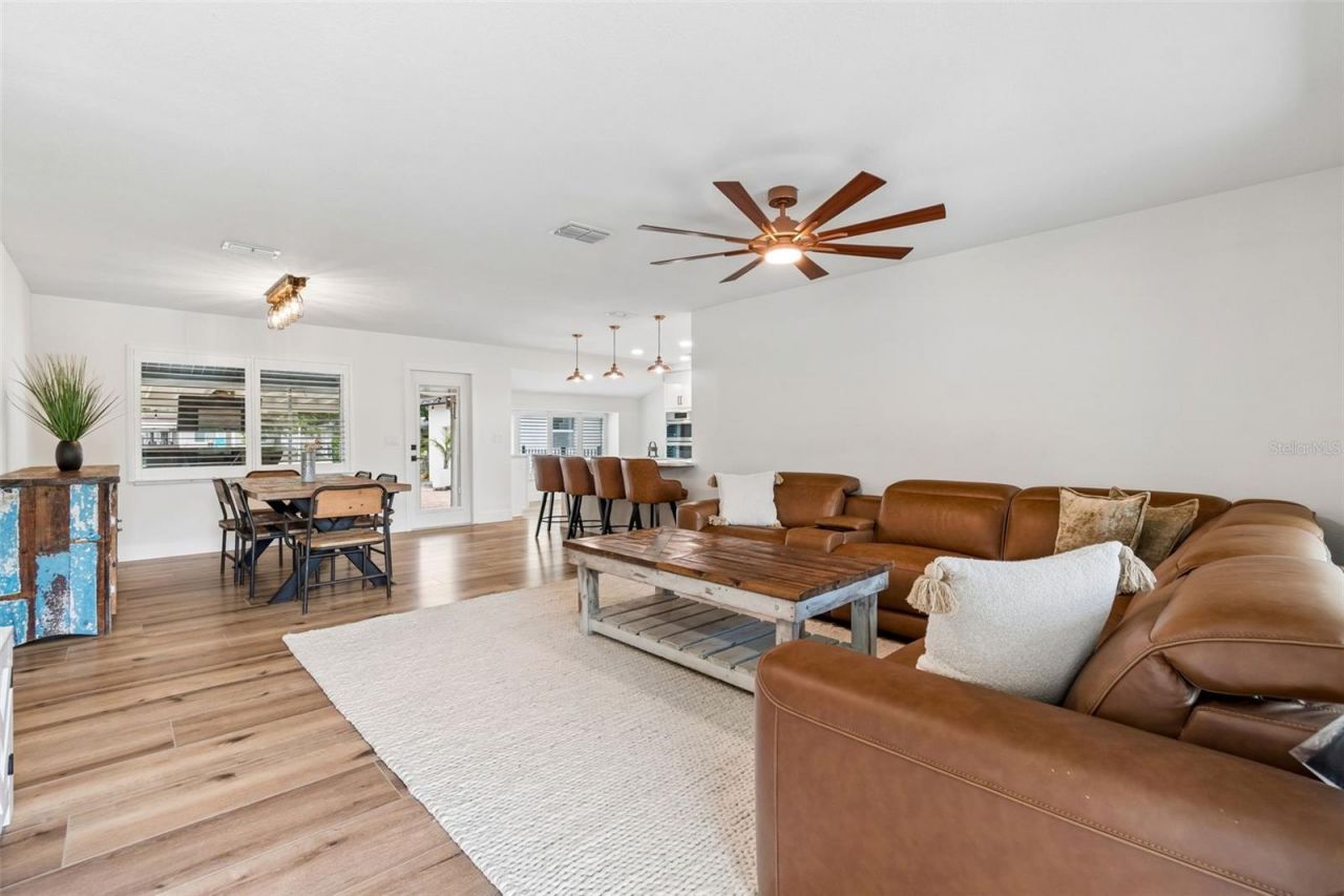 3941 E Eden Roc Circle, Tampa, FL 33634 Photo
