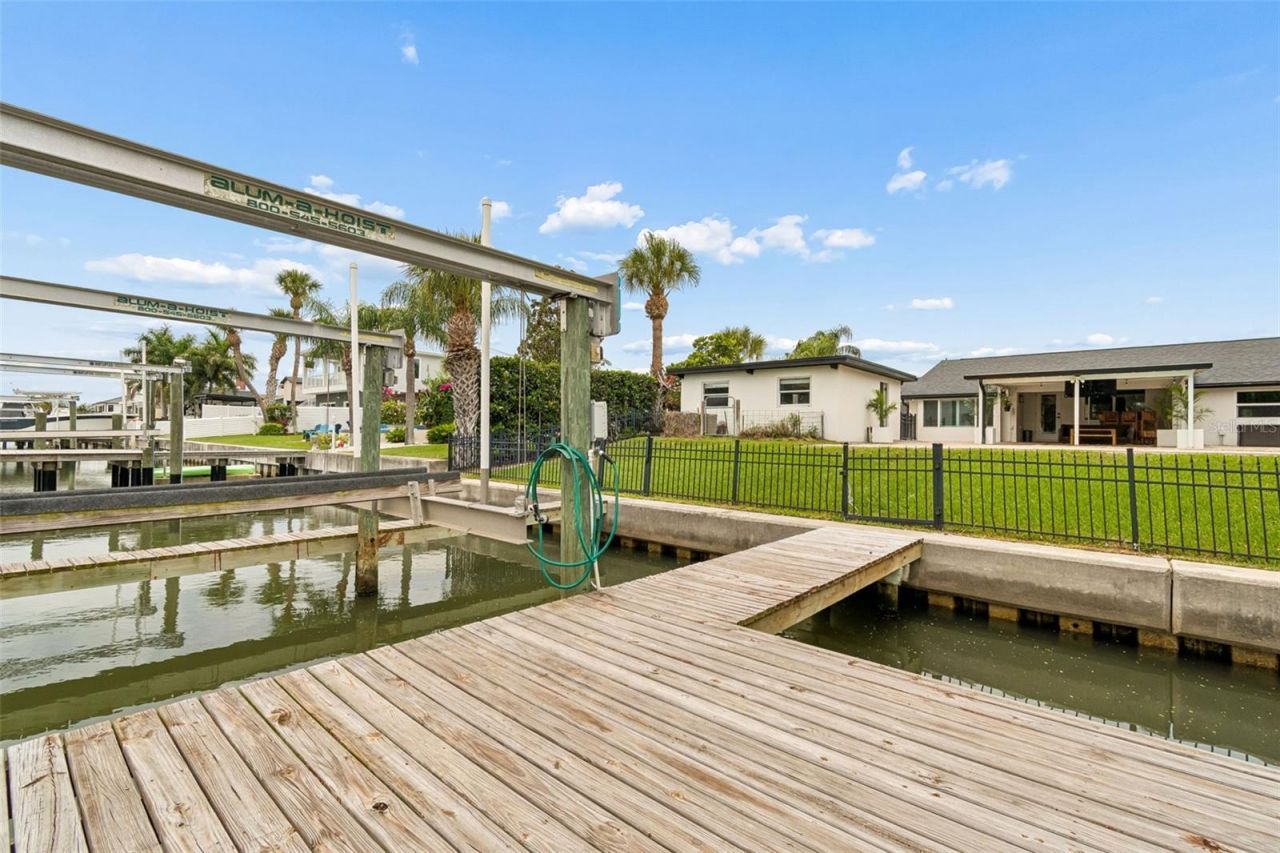 3941 E Eden Roc Circle, Tampa, FL 33634 Photo