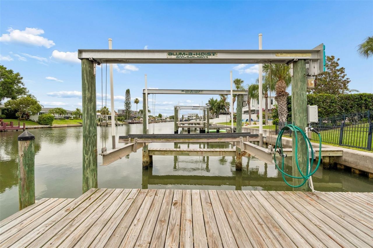 3941 E Eden Roc Circle, Tampa, FL 33634 Photo