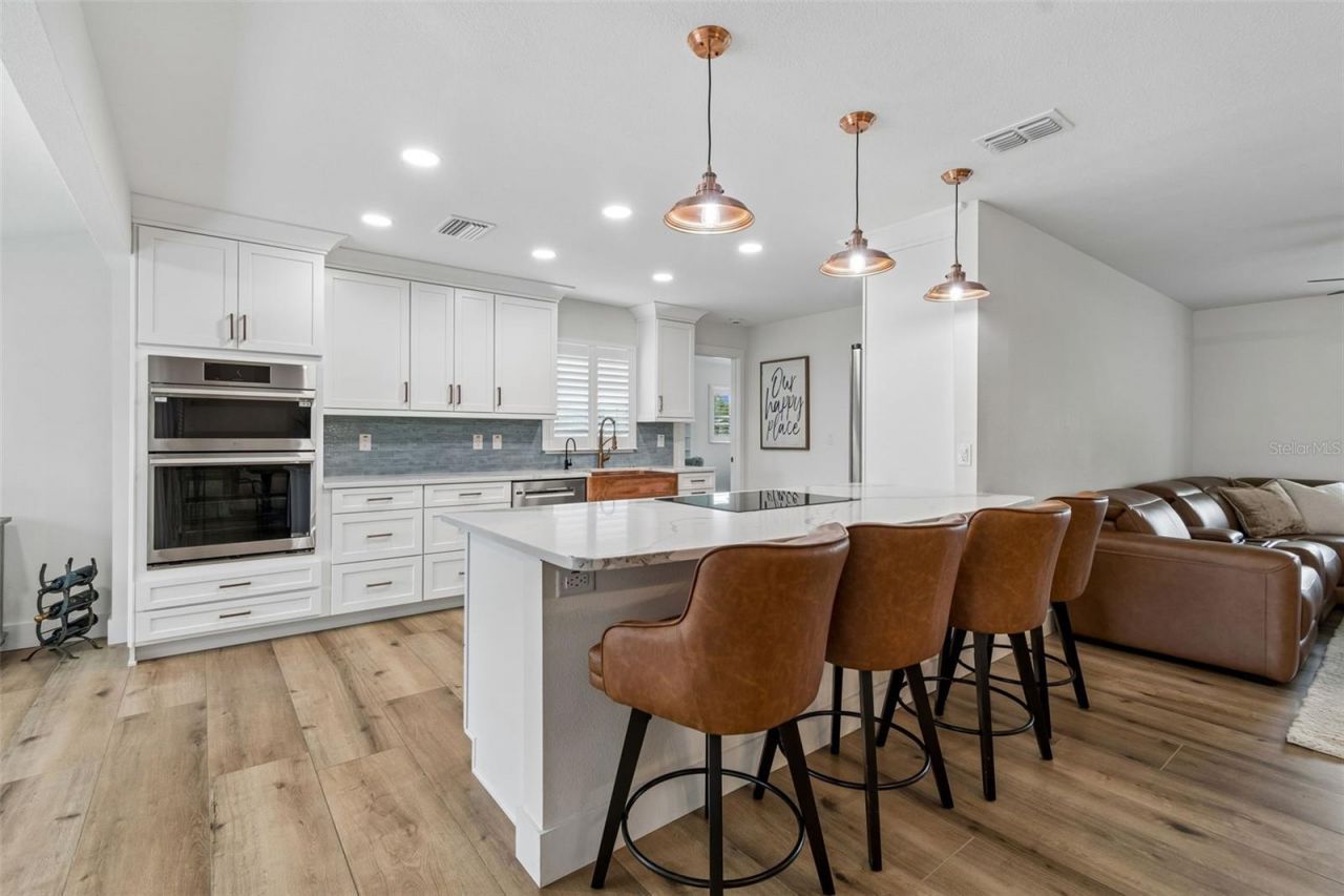 3941 E Eden Roc Circle, Tampa, FL 33634 Photo