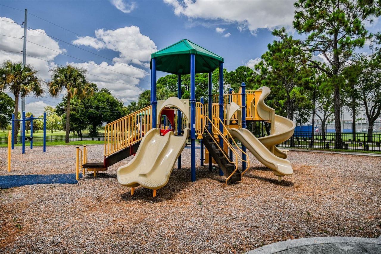 3941 E Eden Roc Circle, Tampa, FL 33634 Photo