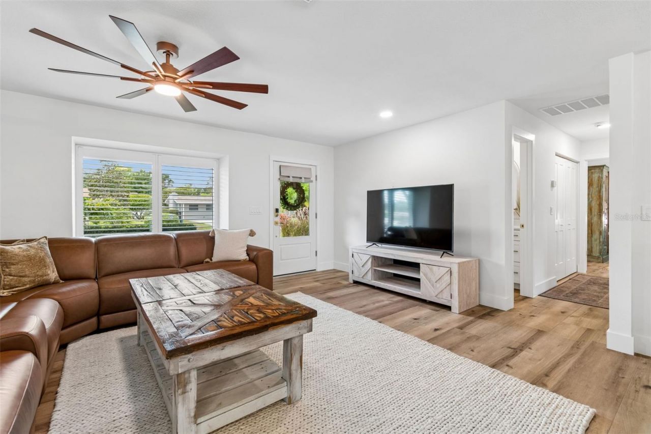 3941 E Eden Roc Circle, Tampa, FL 33634 Photo