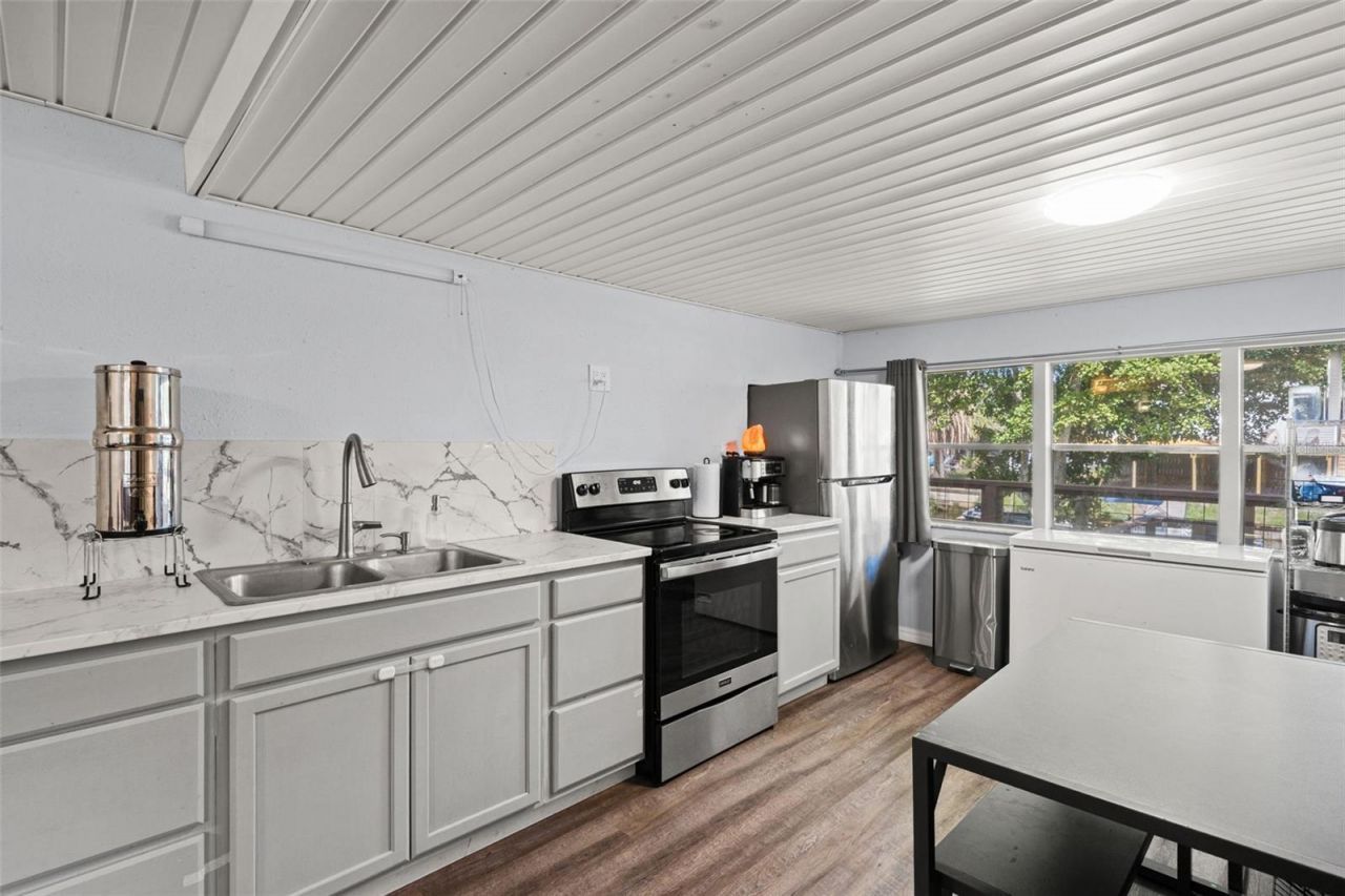 6380 Richard Drive , Weeki Wachee, FL 34607 Photo