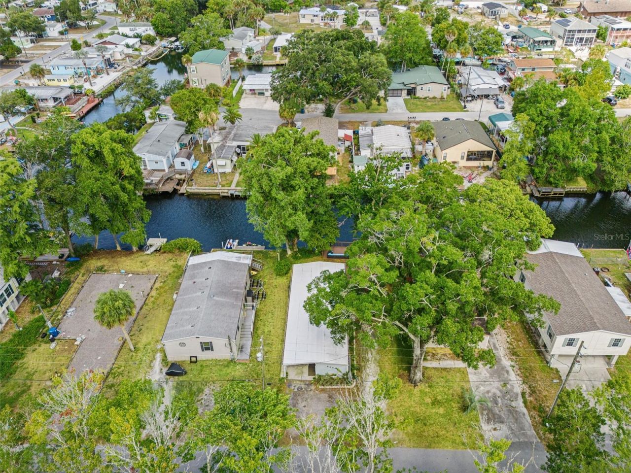 6380 Richard Drive , Weeki Wachee, FL 34607 Photo