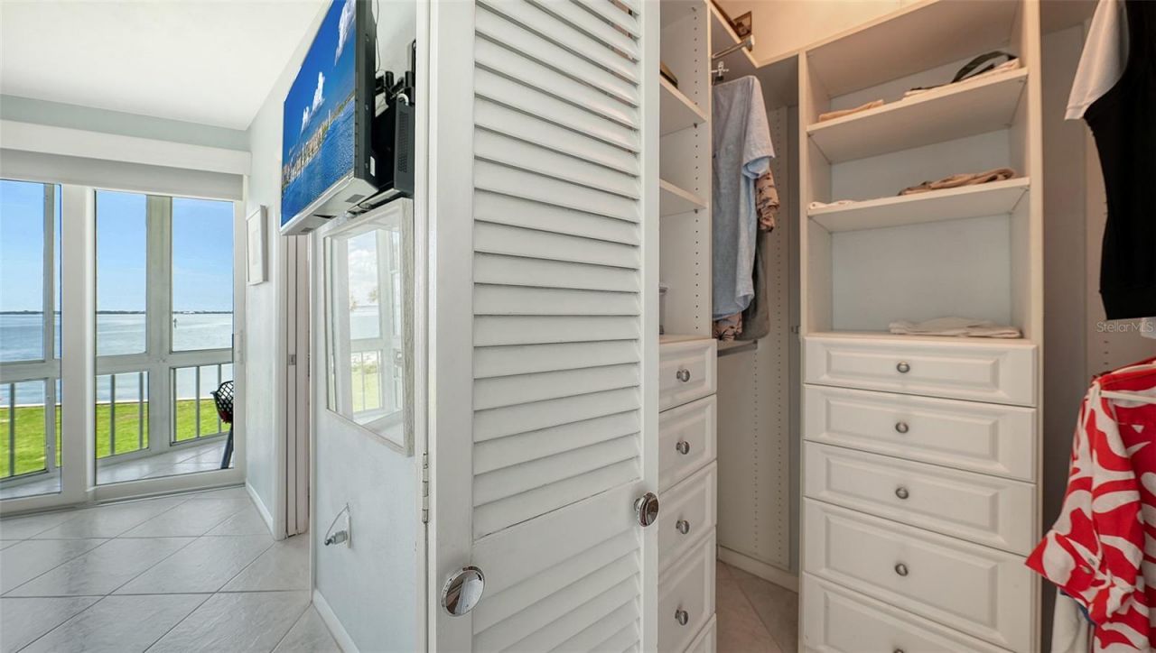 777 John Ringling Boulevard, Unit 24, Sarasota, FL 34236 Photo