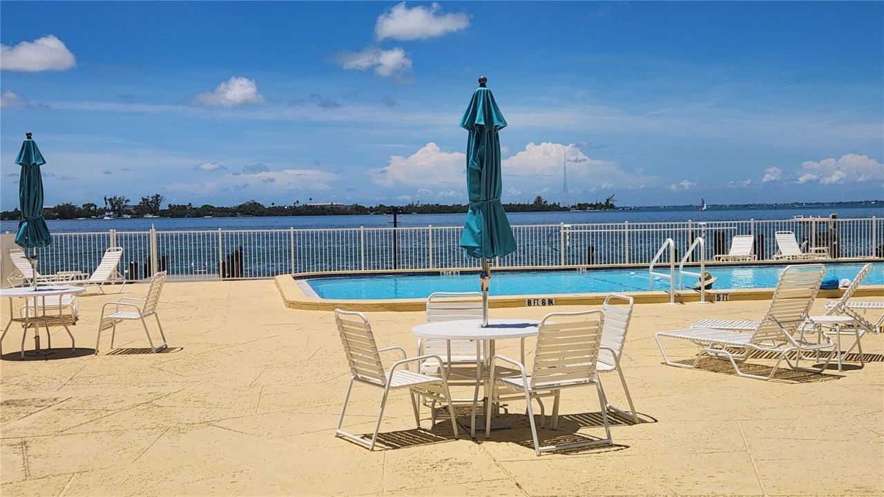 777 John Ringling Boulevard, Unit 24, Sarasota, FL 34236 Photo