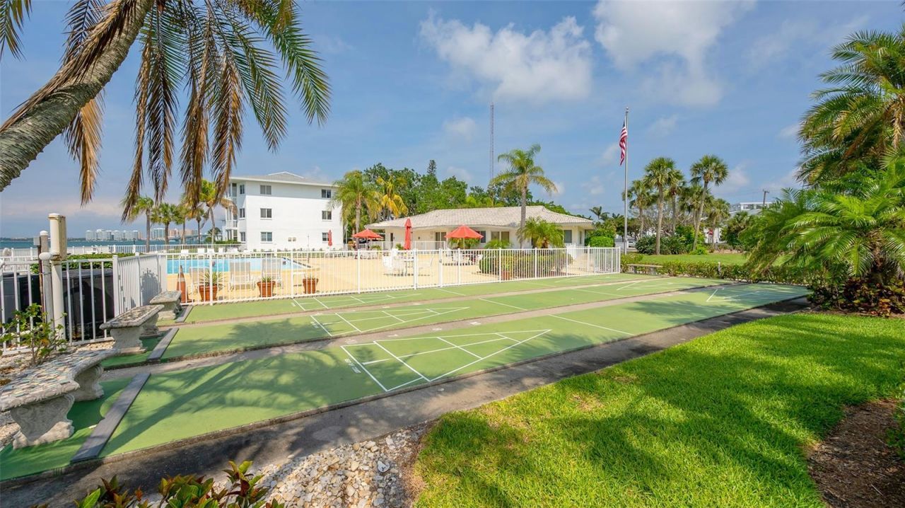 777 John Ringling Boulevard, Unit 24, Sarasota, FL 34236 Photo