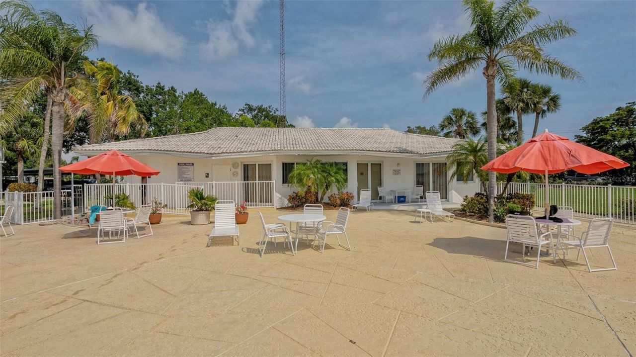 777 John Ringling Boulevard, Unit 24, Sarasota, FL 34236 Photo