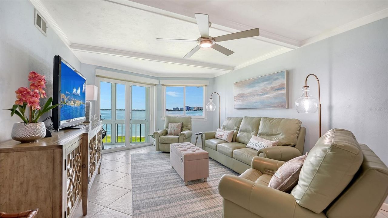 777 John Ringling Boulevard, Unit 24, Sarasota, FL 34236 Photo