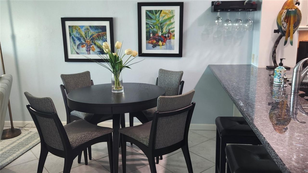 777 John Ringling Boulevard, Unit 24, Sarasota, FL 34236 Photo