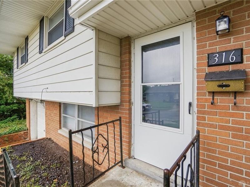 316 E Doris Drive, Fairborn, OH 45324 Photo 4