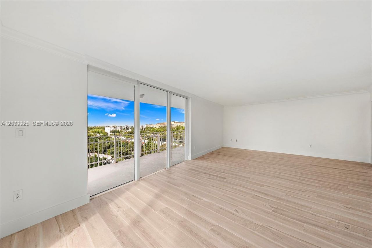 600 Grapetree Dr , Unit 7ES, Key Biscayne, FL 33149 Photo