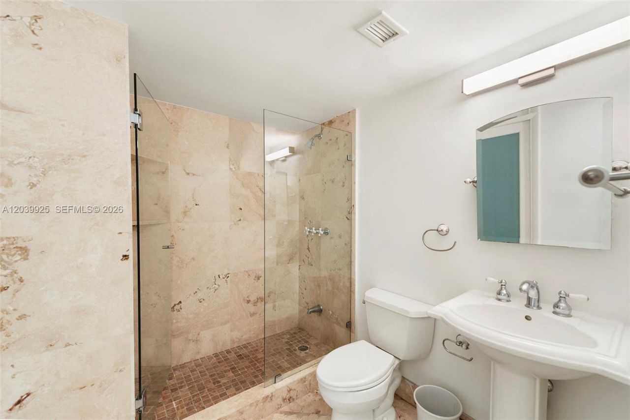 600 Grapetree Dr , Unit 7ES, Key Biscayne, FL 33149 Photo