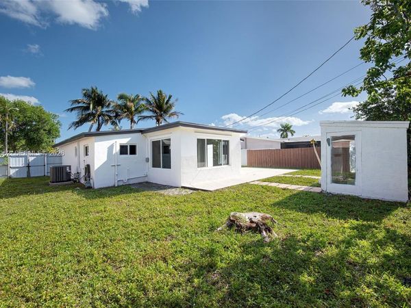 3524 SW 14th St , Fort Lauderdale, FL 33312