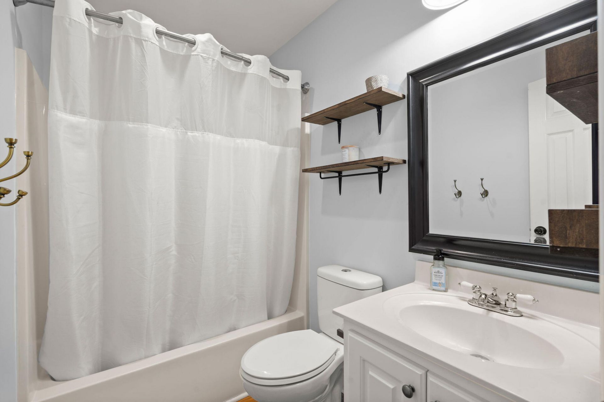 6692 Bent Creek Photo 15