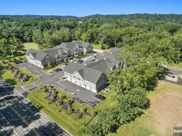 2-48 Grove Avenue 4, CEDAR GROVE, NJ 07009