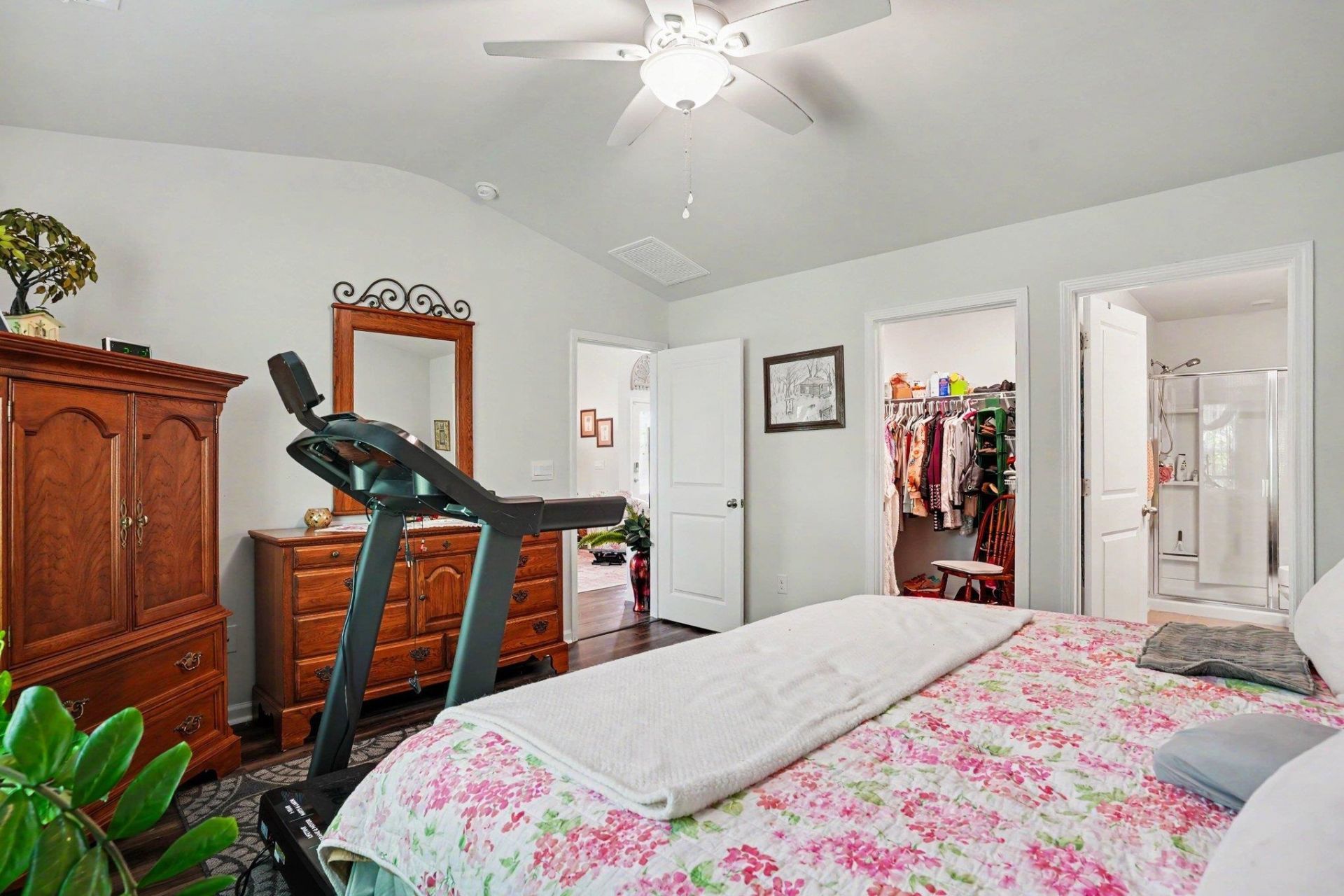 1512 Jardine Loop Photo 17