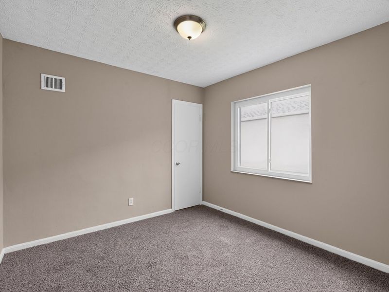 108 Florence Avenue , Columbus, OH 43228 Photo 11