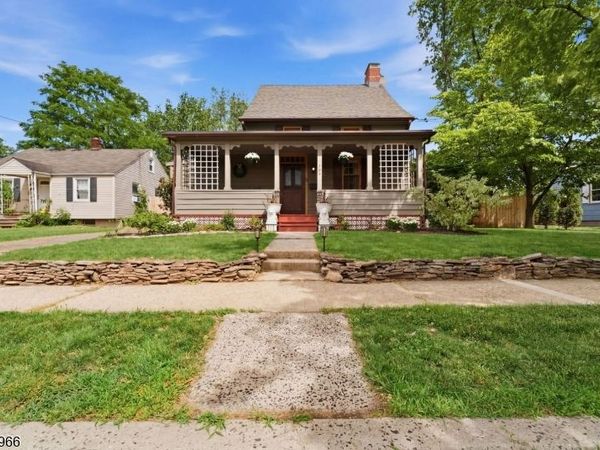 704 Greenbrook Rd, North Plainfield, NJ 07063