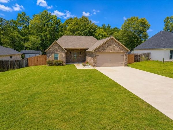 4477 HATHERN Drive, Pineville, LA 71360