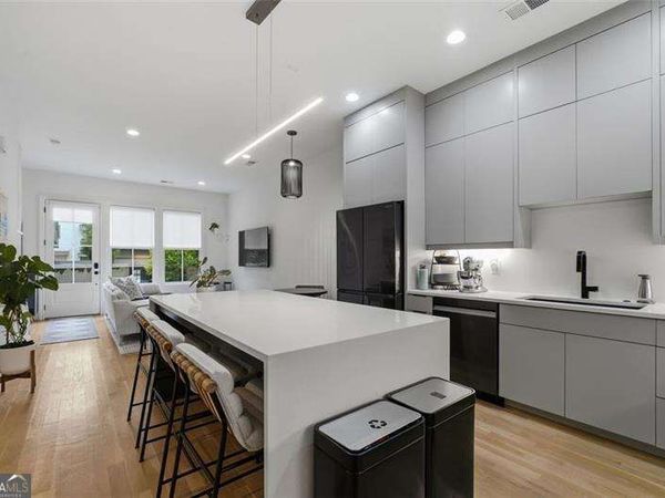 677 Exchange Street SE, Atlanta, GA 30315