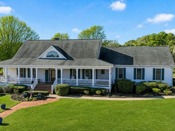 159 Friar Tuck Road, Fayetteville, GA 30215
