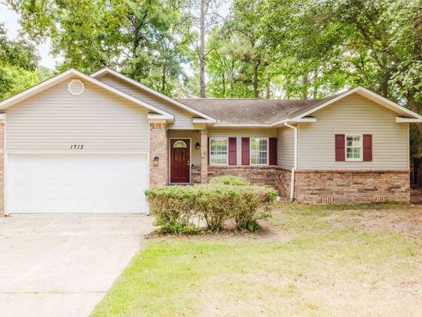 1713 Durwood St, Benton, AR 72019