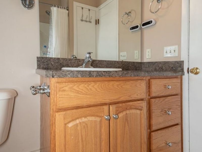595 Dickerson Road, Willowick, OH 44095 Photo 15