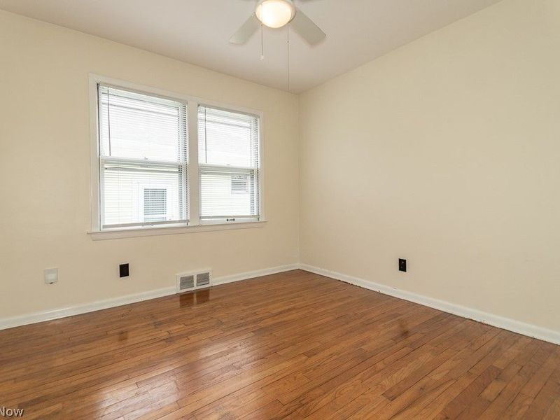 595 Dickerson Road, Willowick, OH 44095 Photo 21