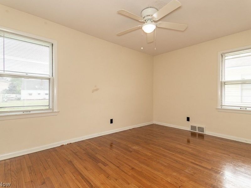 595 Dickerson Road, Willowick, OH 44095 Photo 25