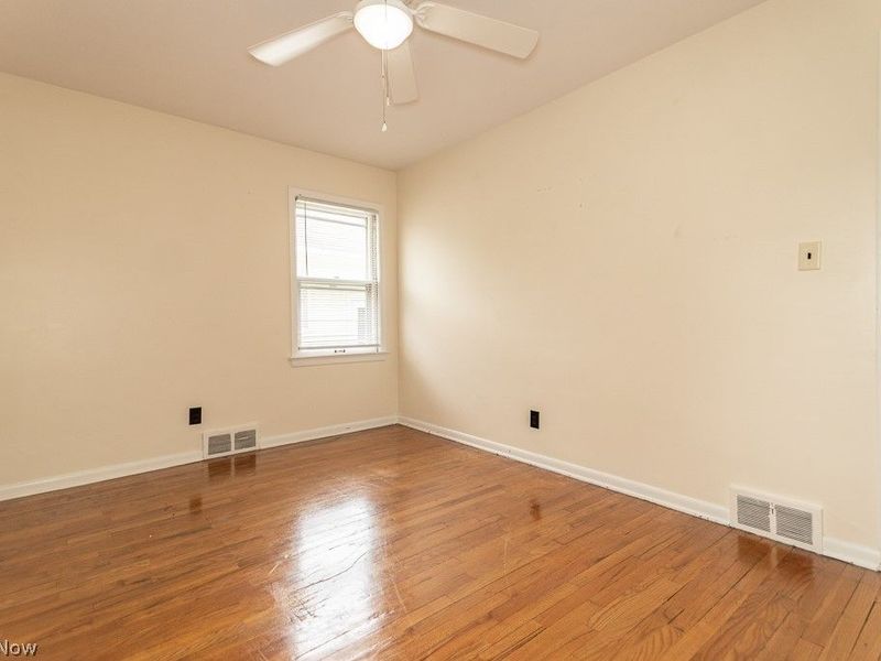 595 Dickerson Road, Willowick, OH 44095 Photo 26