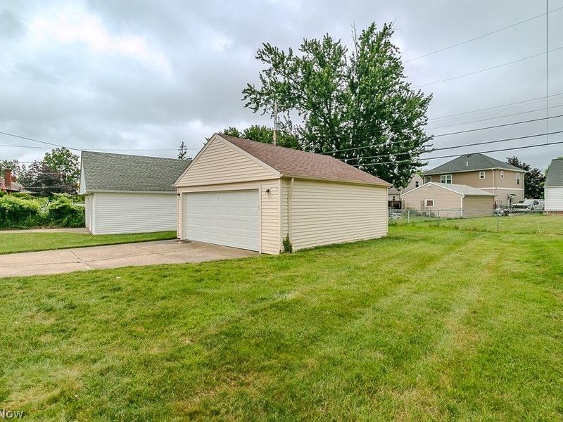 595 Dickerson Road, Willowick, OH 44095 Photo 34